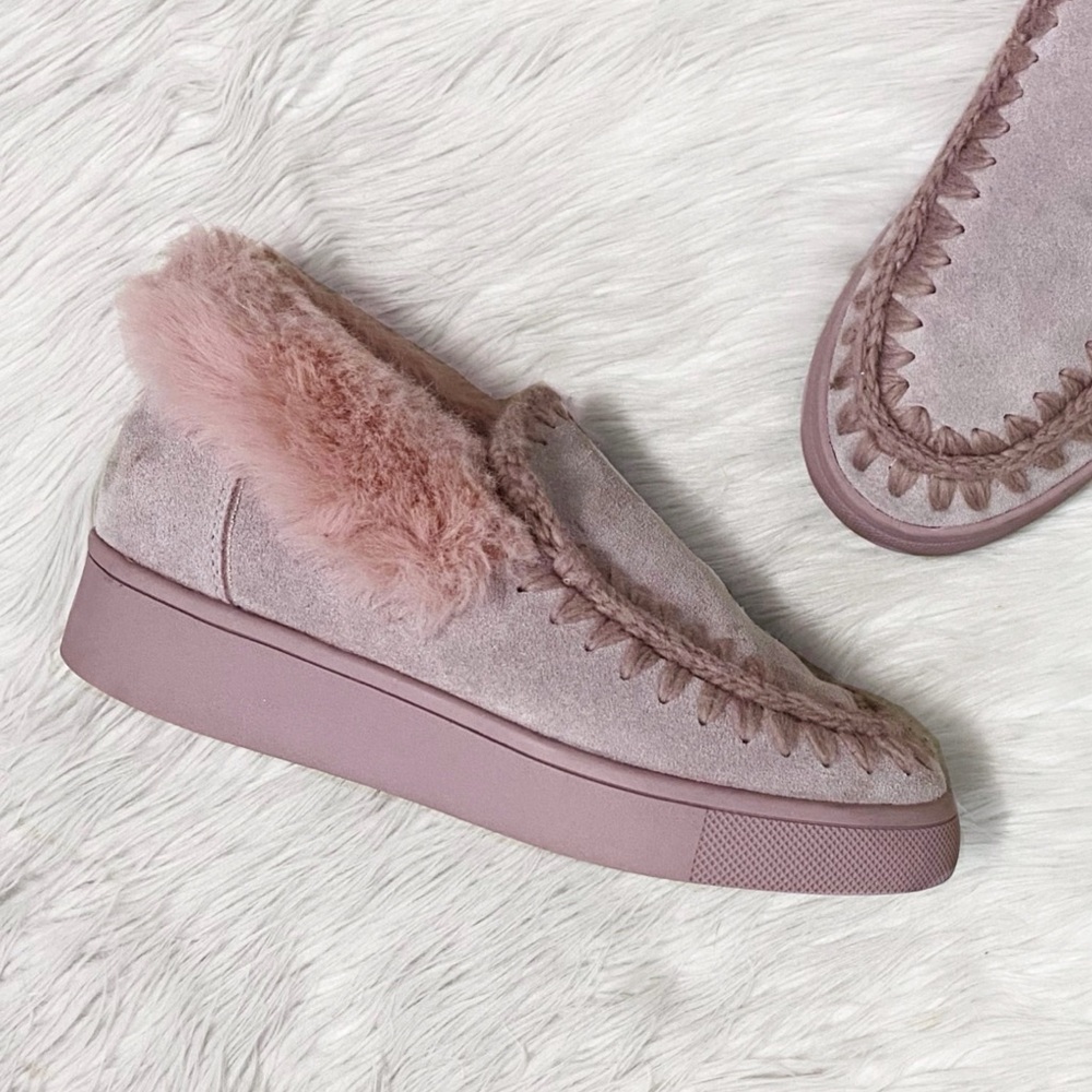 Blondo Aria Light Pink Suede Faux Fur Trim Slip On Sneaker Ankle Booties Boot
